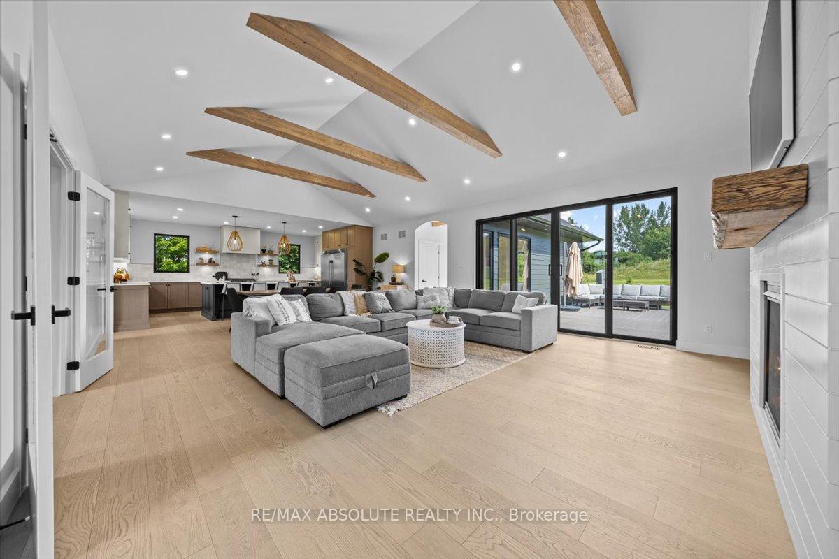 Photo 12 of 131 Beach Heights, Ottawa, Kanata - Kanata (North West) — HOMEH