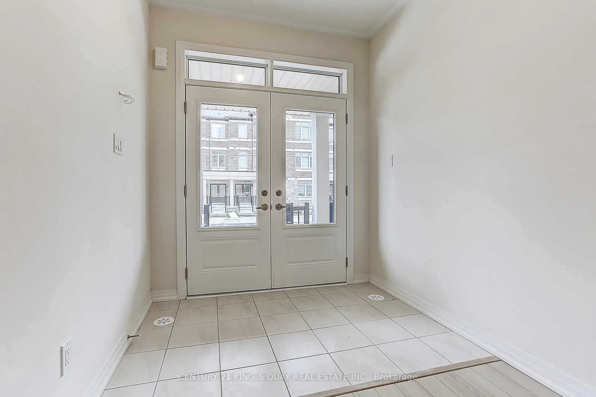 Photo 3 of 27 Floyd Ford Way, Markham, Box Grove — HOMEH
