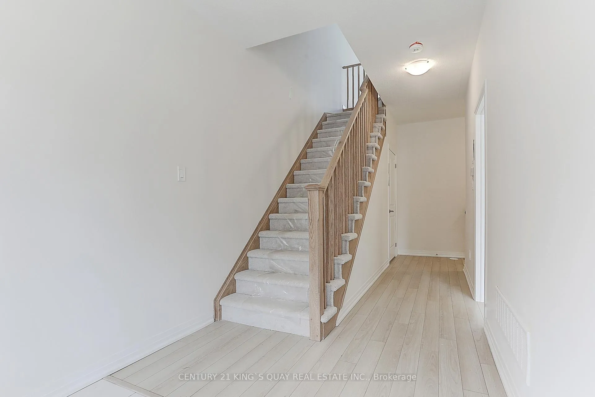 Photo 4 of 27 Floyd Ford Way, Markham, Box Grove — HOMEH