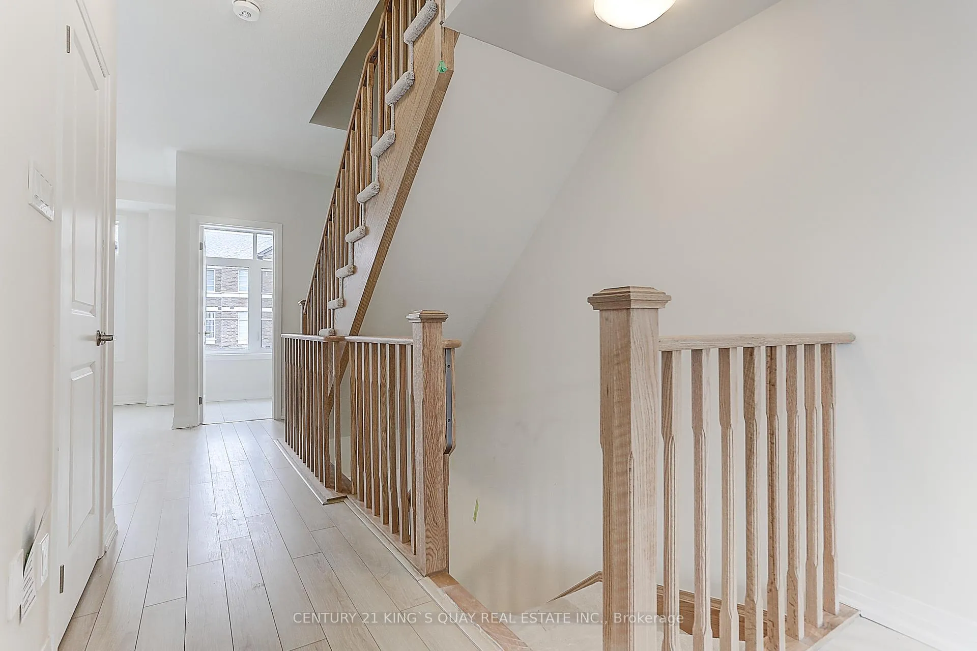 Photo 9 of 27 Floyd Ford Way, Markham, Box Grove — HOMEH