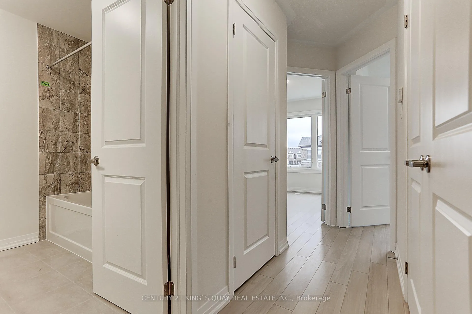 Photo 31 of 27 Floyd Ford Way, Markham, Box Grove — HOMEH