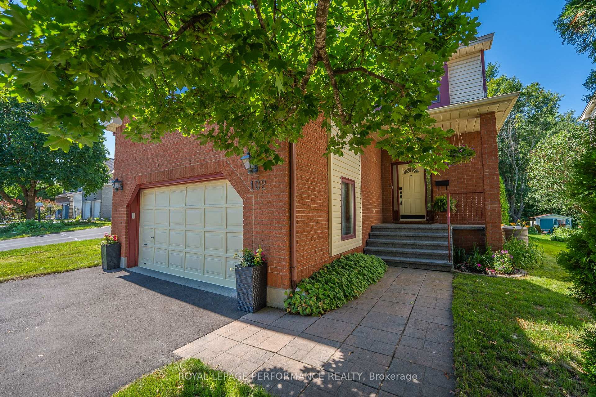 Photo 1 of 102 Shearer Crescent, Ottawa, Kanata - Katimavik — HOMEH