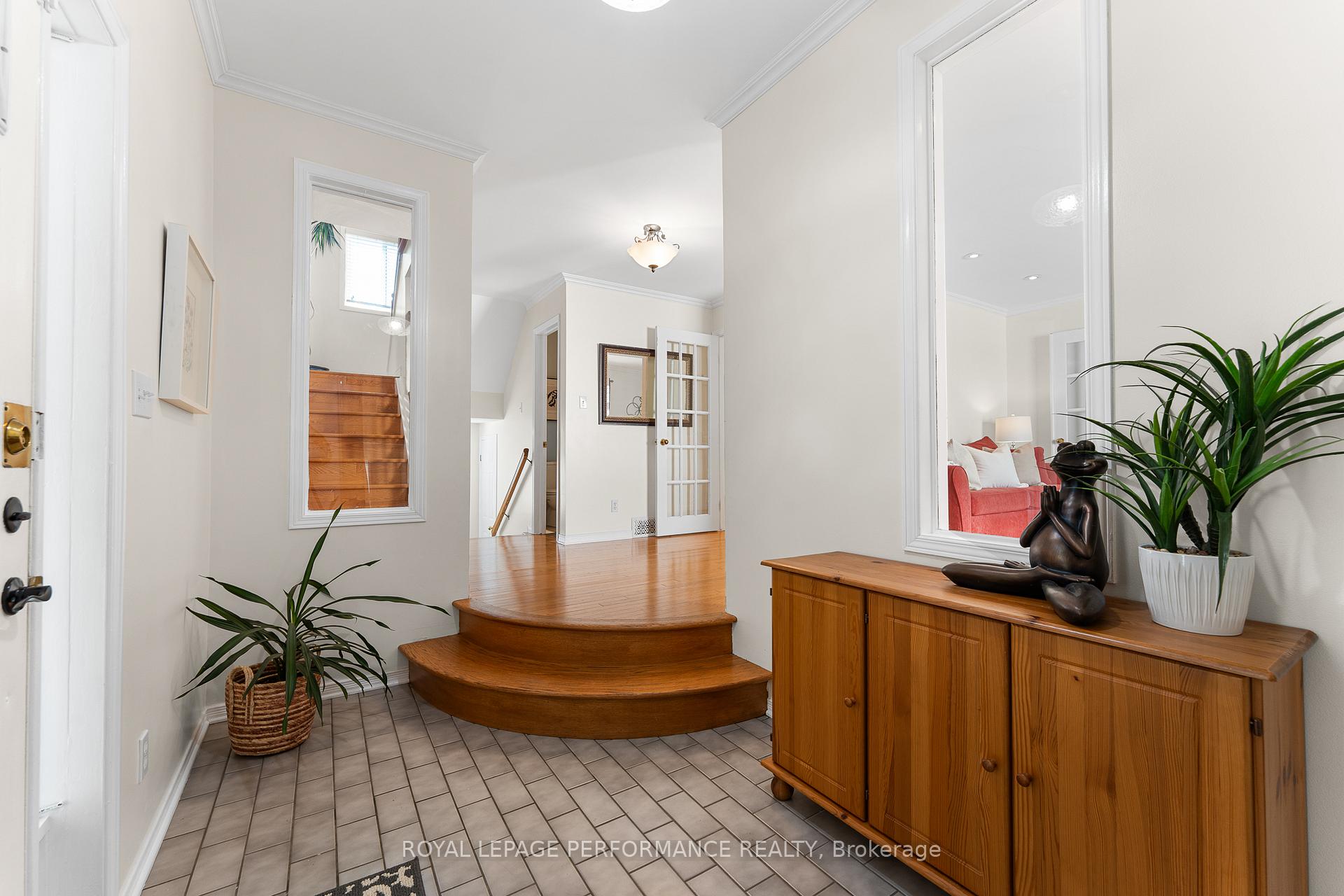 Photo 3 of 102 Shearer Crescent, Ottawa, Kanata - Katimavik — HOMEH