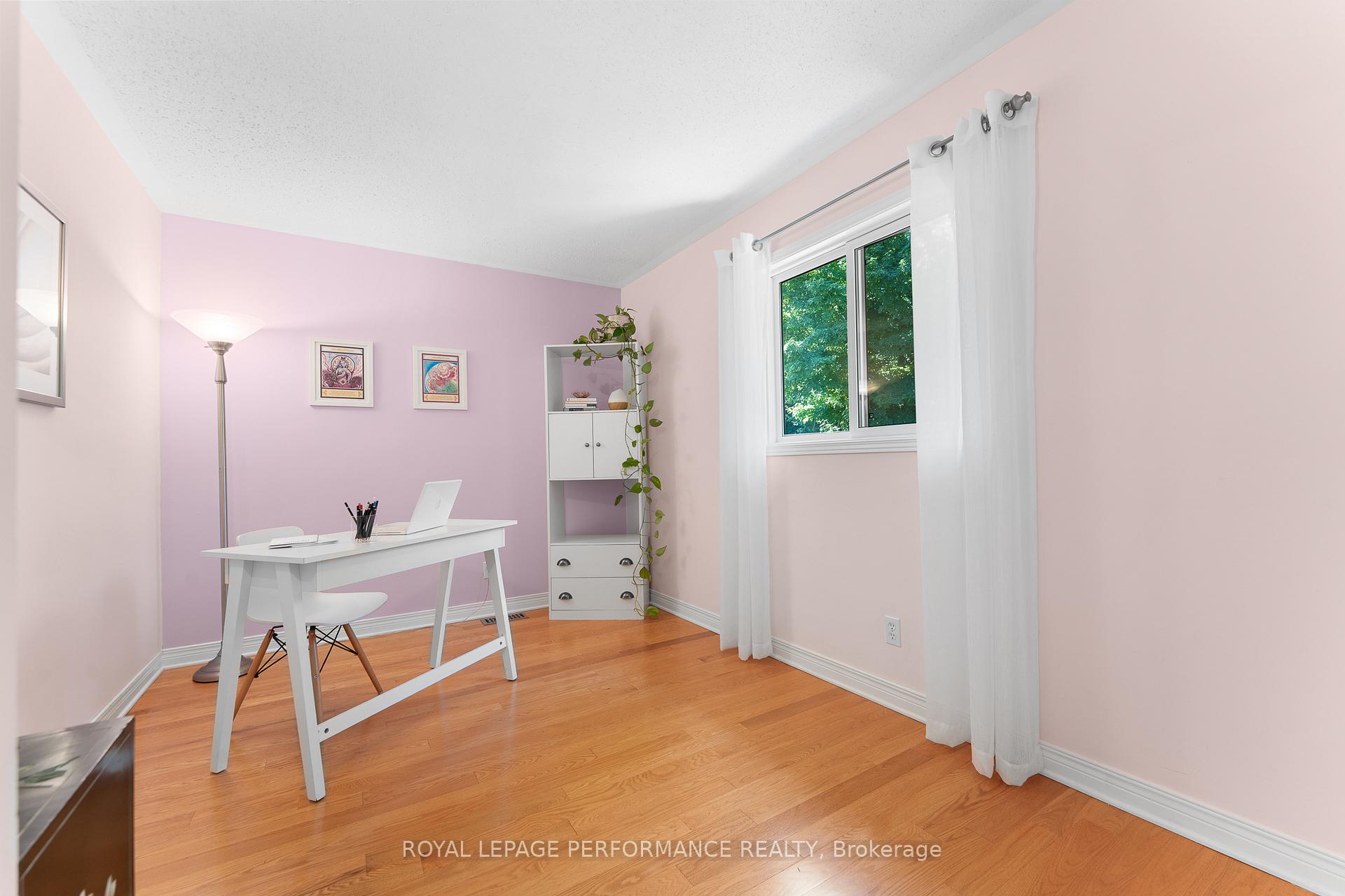 Photo 23 of 102 Shearer Crescent, Ottawa, Kanata - Katimavik — HOMEH