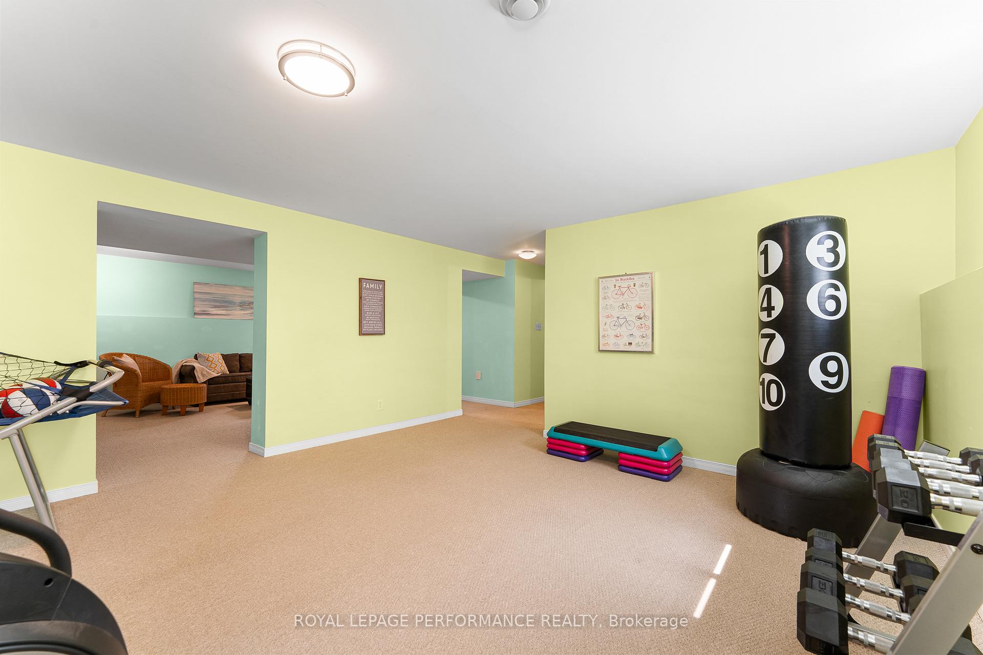 Photo 28 of 102 Shearer Crescent, Ottawa, Kanata - Katimavik — HOMEH