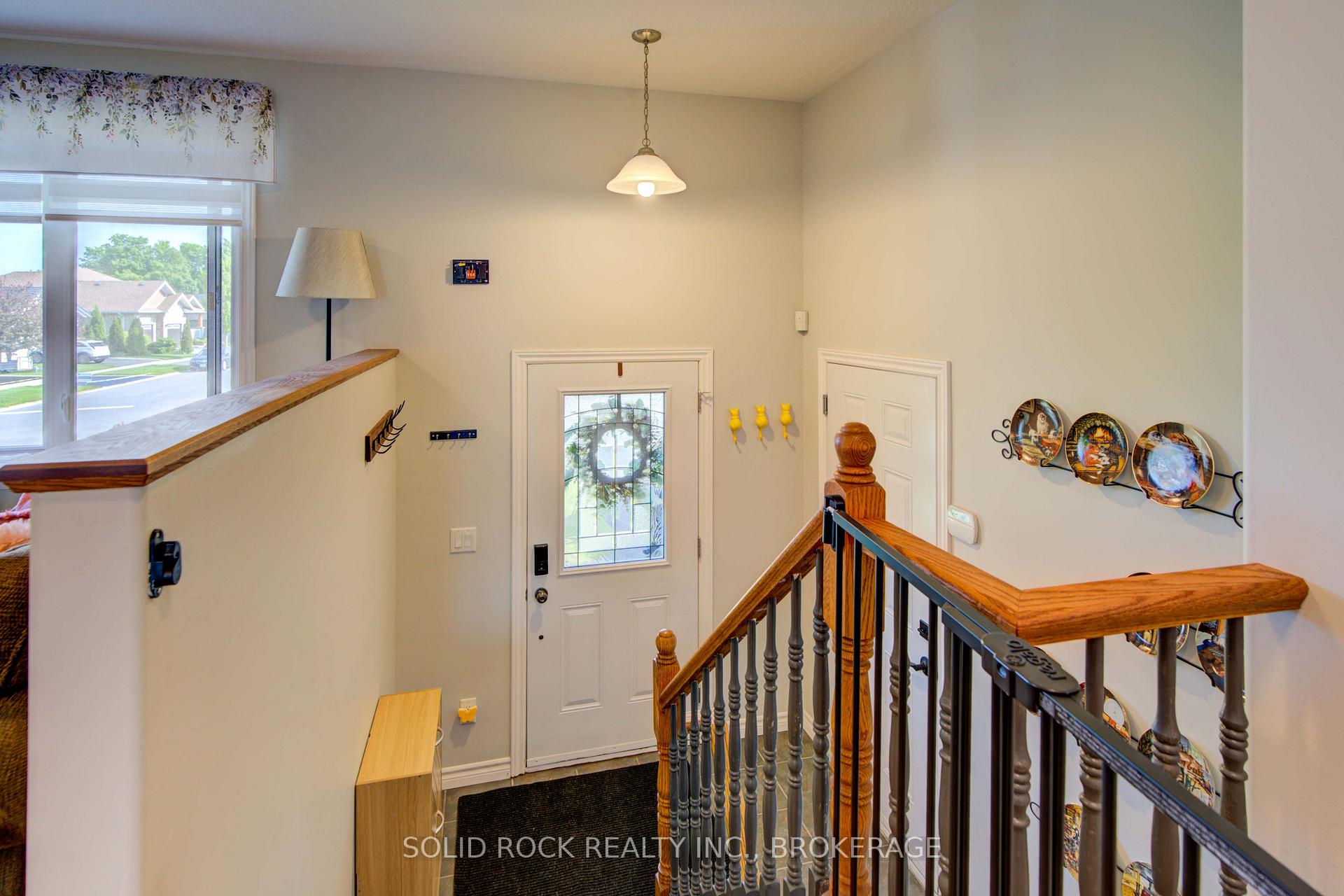 Photo 3 of 175 Kildare Avenue, Loyalist, Amherstview — HOMEH