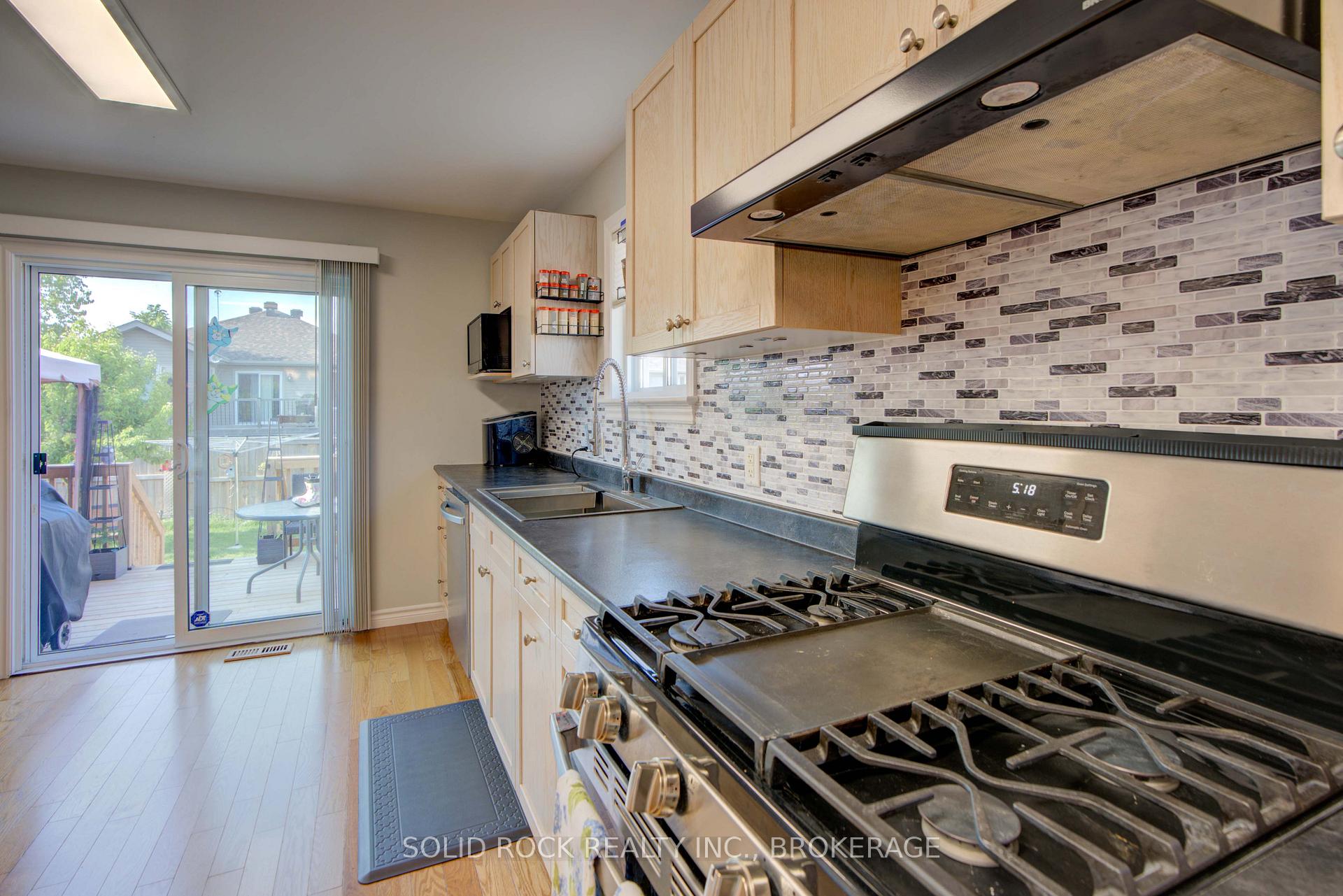 Photo 9 of 175 Kildare Avenue, Loyalist, Amherstview — HOMEH