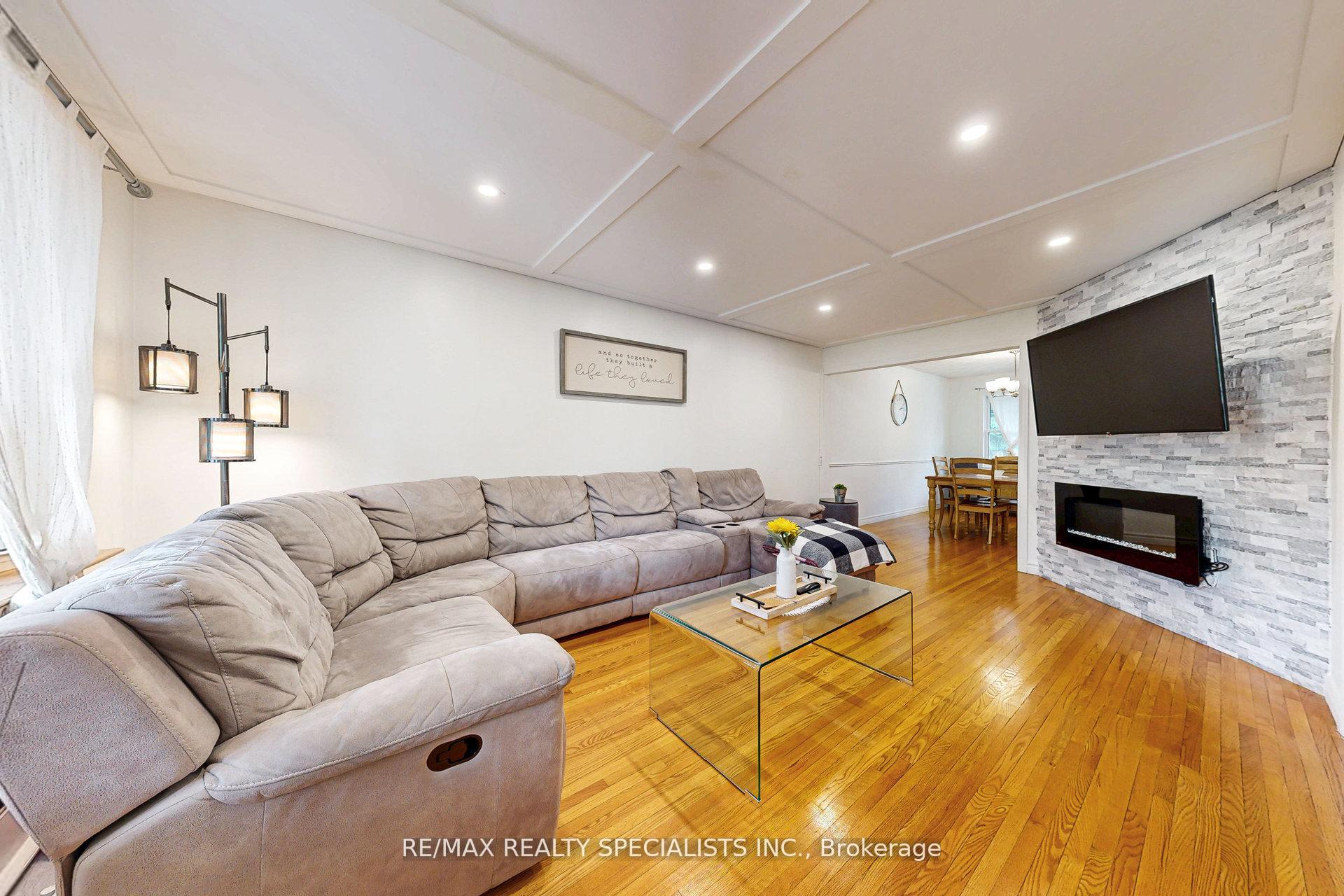Photo 8 of 99 Pinnacle Drive, Kitchener, Lower Doon — HOMEH