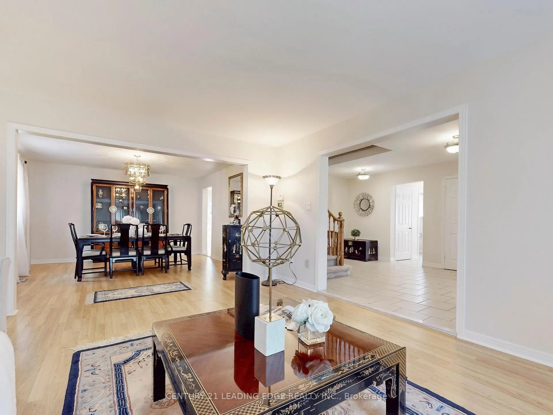 Photo 7 of 547 Village Parkway, Markham, Unionville — HOMEH