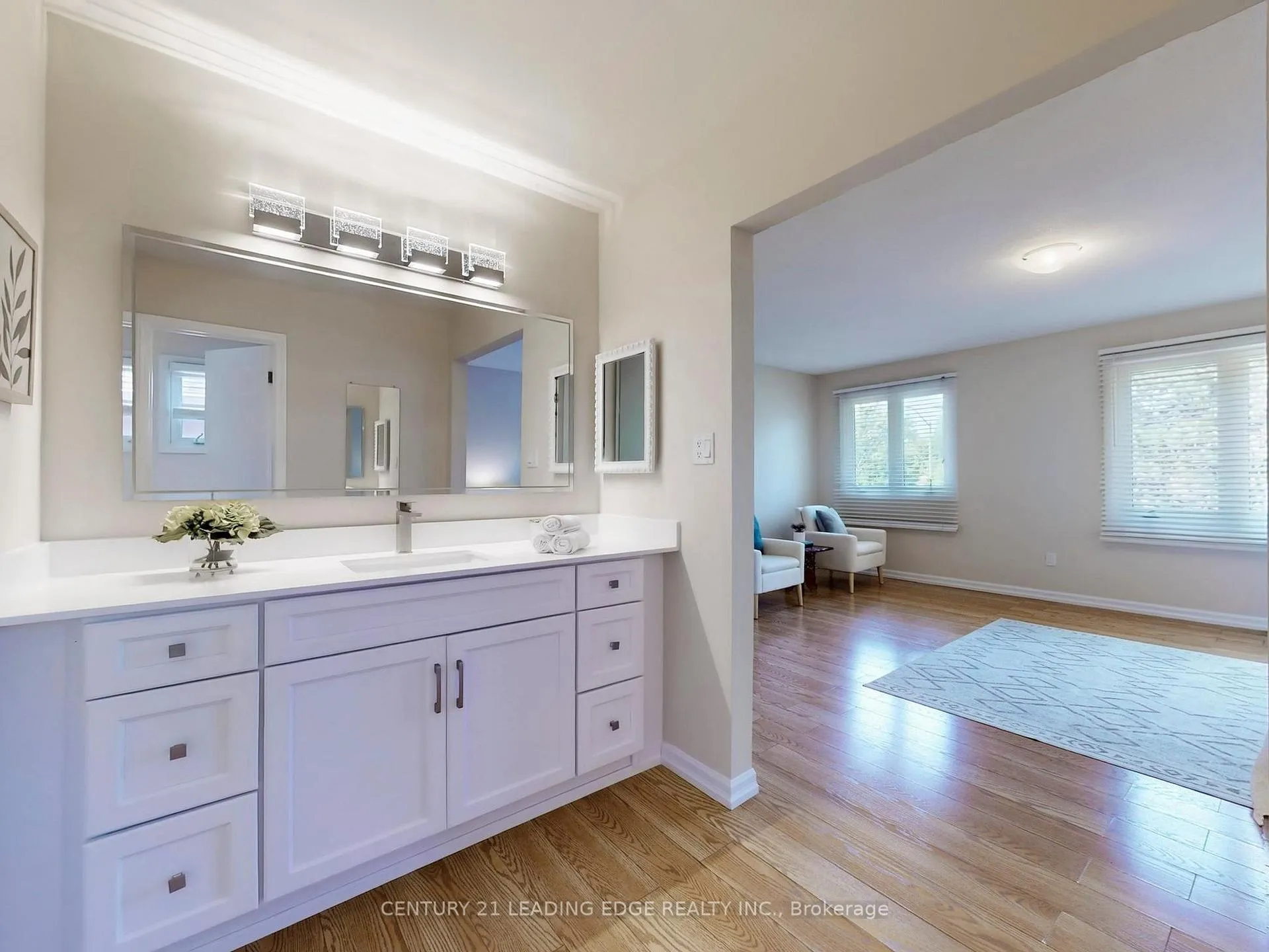 Photo 21 of 547 Village Parkway, Markham, Unionville — HOMEH