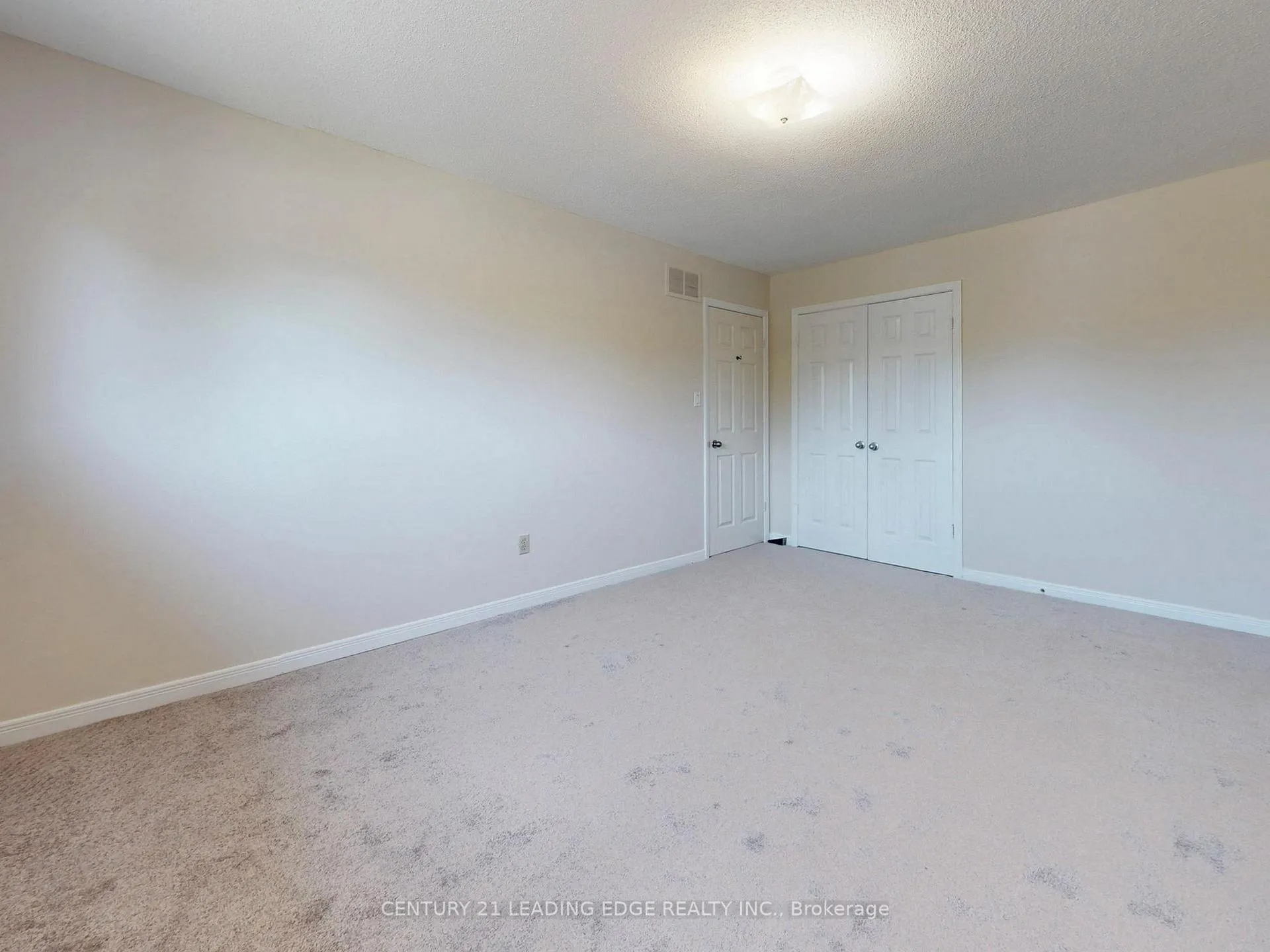 Photo 26 of 547 Village Parkway, Markham, Unionville — HOMEH