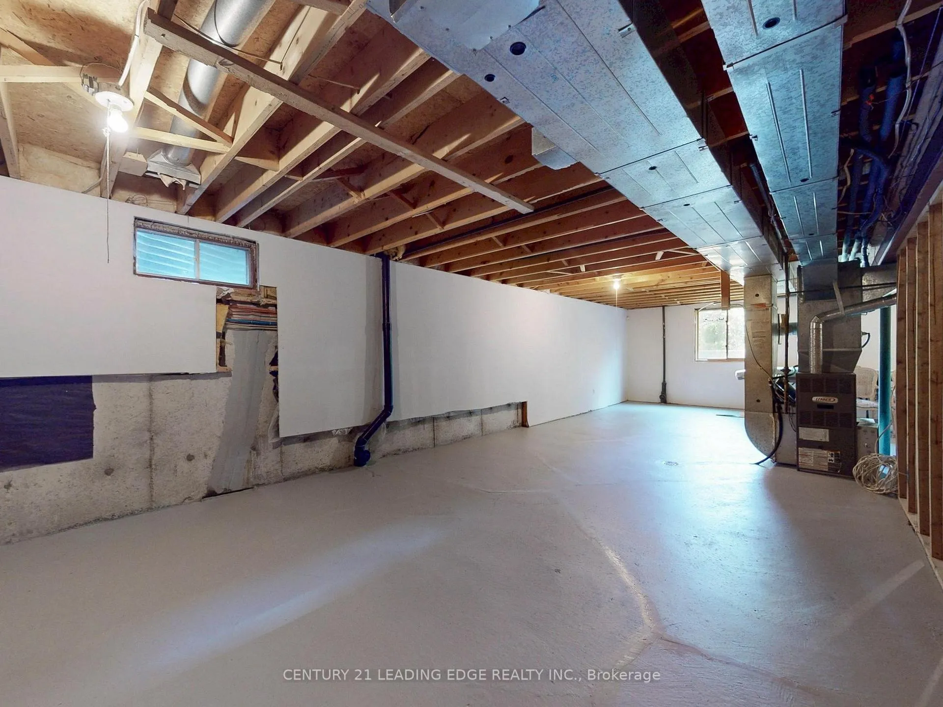Photo 32 of 547 Village Parkway, Markham, Unionville — HOMEH