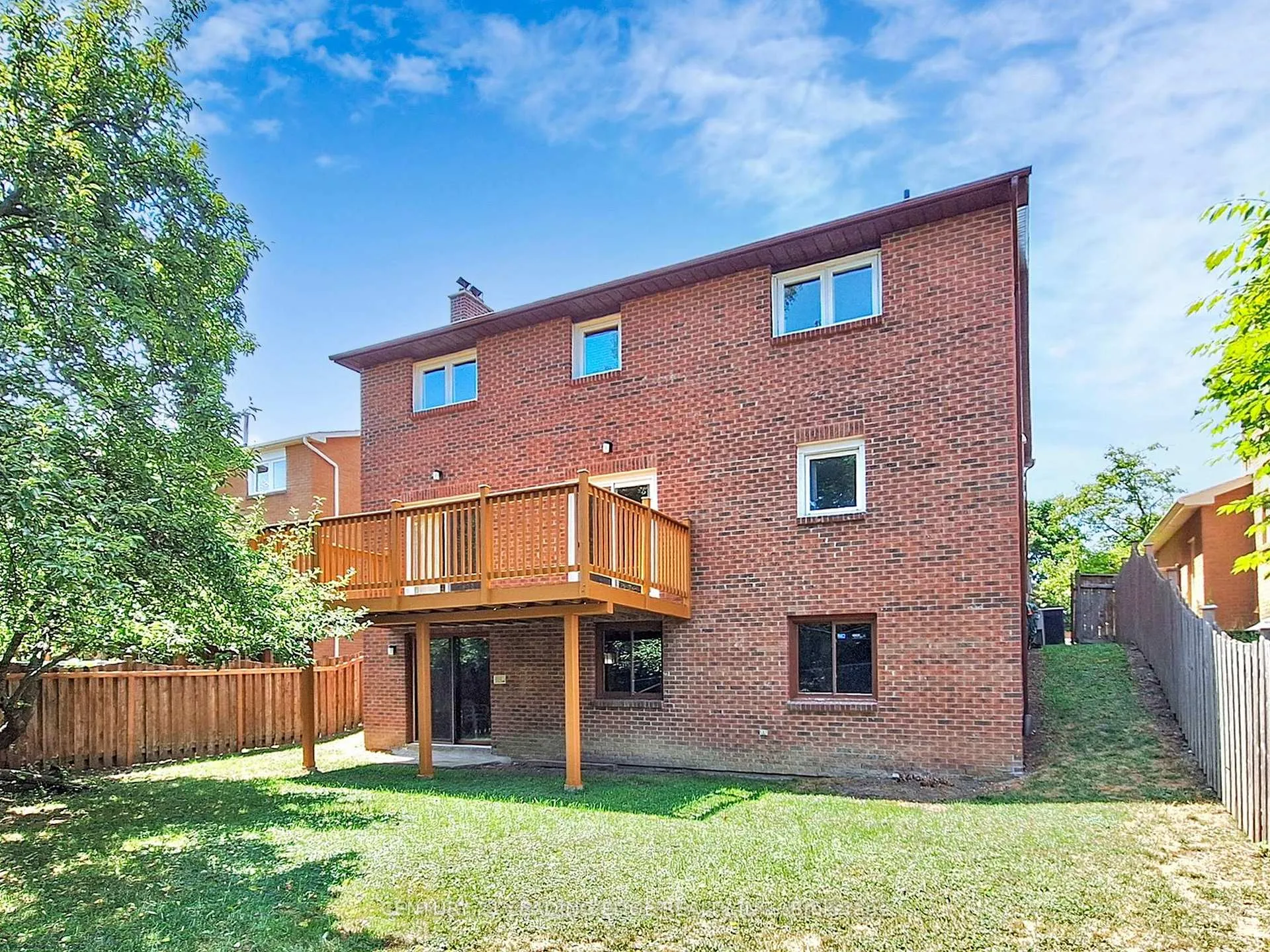 Photo 44 of 547 Village Parkway, Markham, Unionville — HOMEH