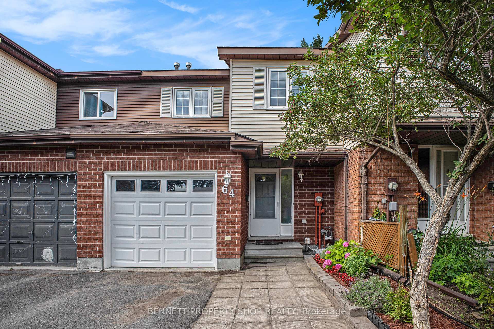 Photo 2 of 64 Shearer Crescent, Ottawa, Kanata - Katimavik — HOMEH