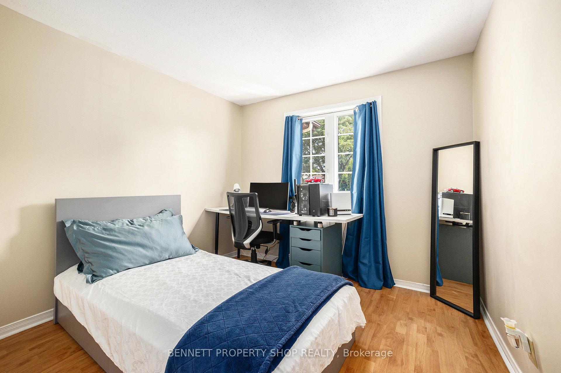 Photo 21 of 64 Shearer Crescent, Ottawa, Kanata - Katimavik — HOMEH