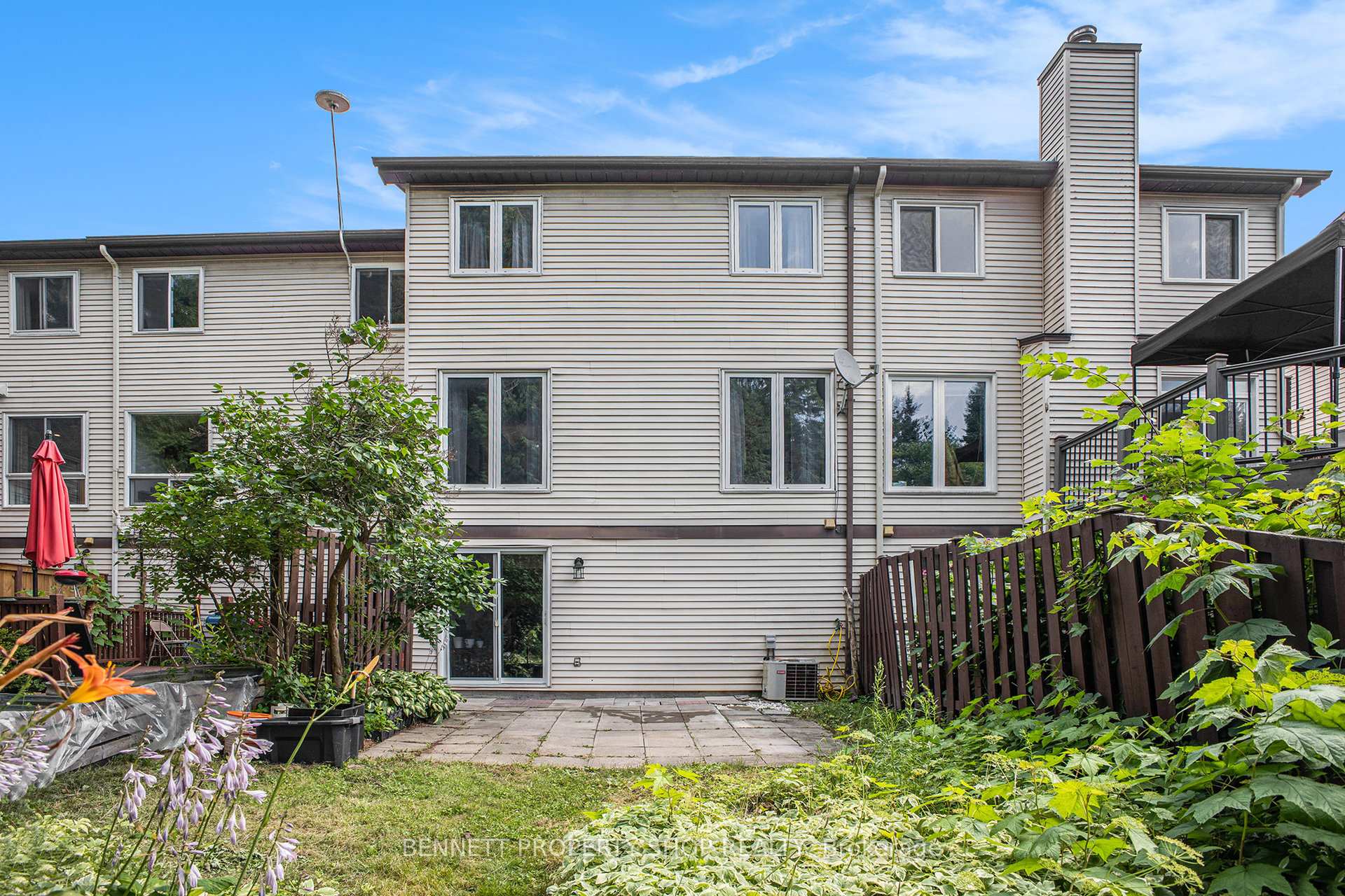 Photo 29 of 64 Shearer Crescent, Ottawa, Kanata - Katimavik — HOMEH