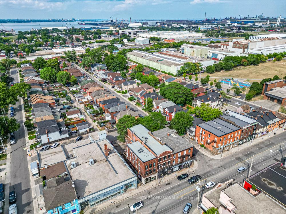 Photo 7 of Unit 304, 433 Barton Street E, Hamilton, Landsdale — HOMEH