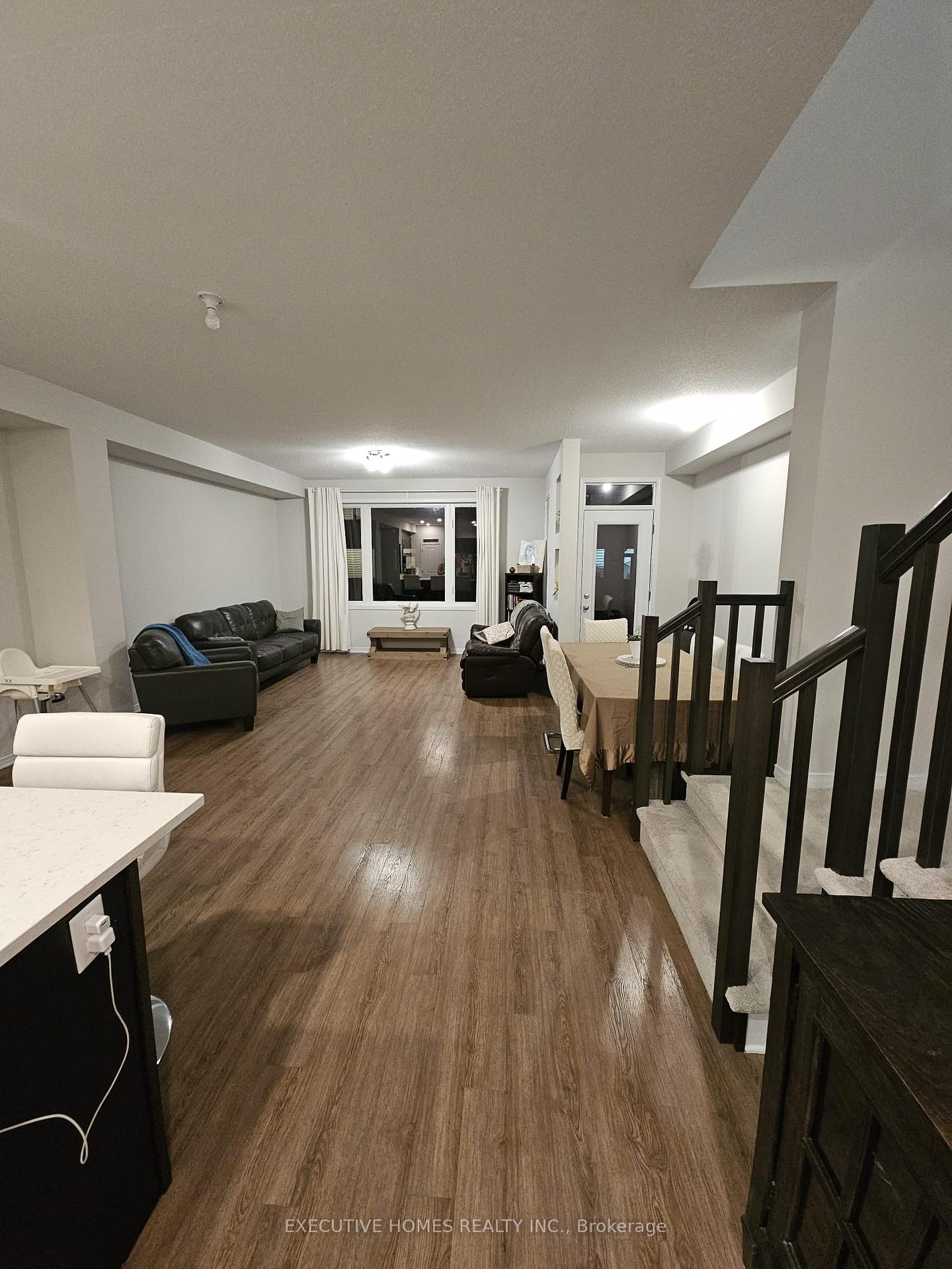 Photo 4 of 417 Cope Road, Ottawa, Kanata - Emerald Meadows/Trailwest — HOMEH