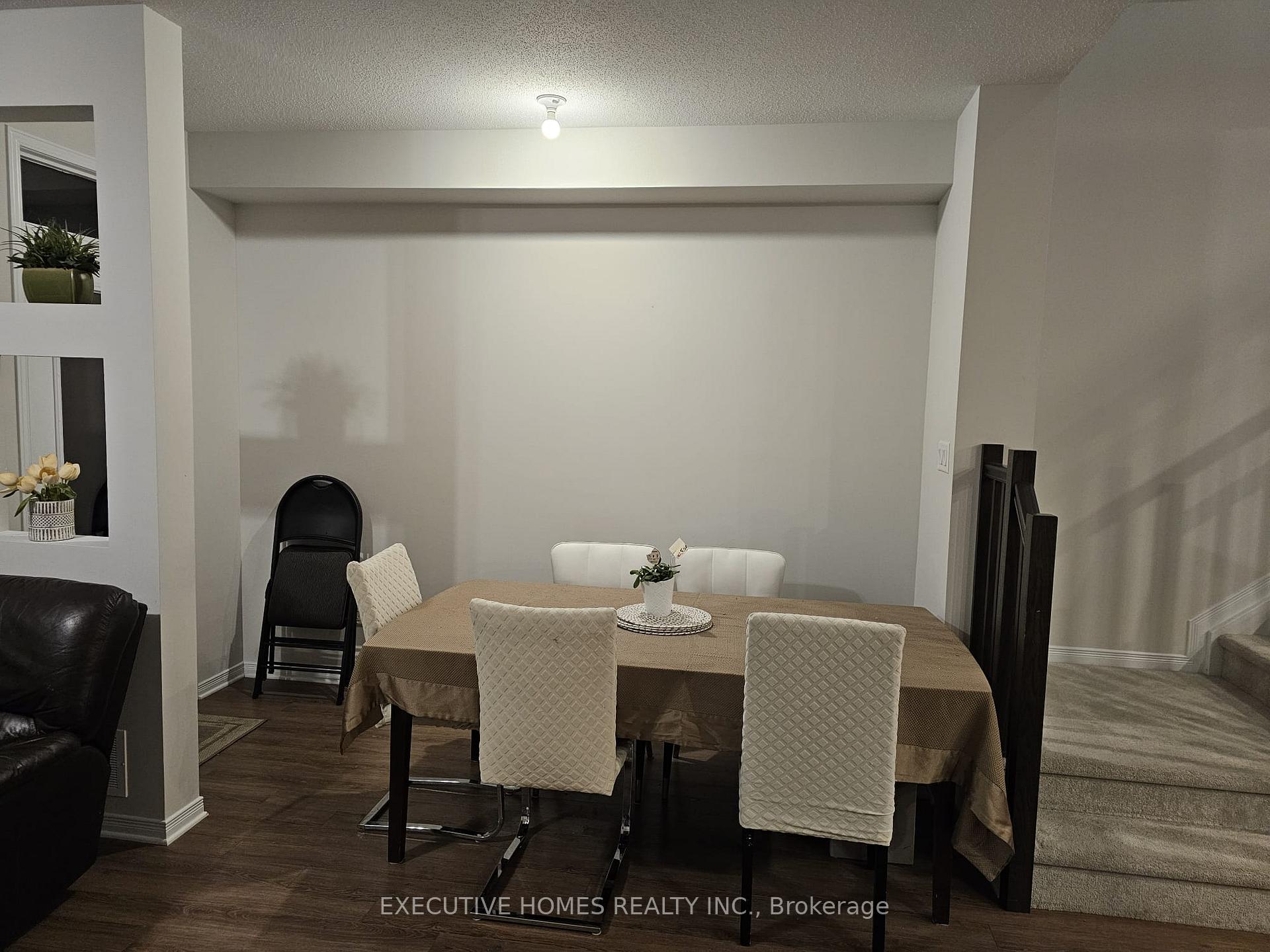 Photo 7 of 417 Cope Road, Ottawa, Kanata - Emerald Meadows/Trailwest — HOMEH