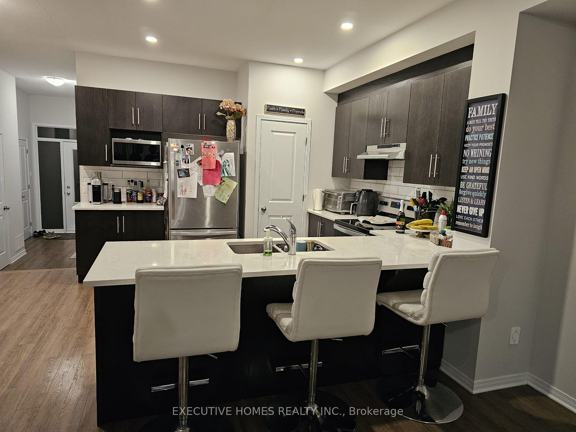 Photo 10 of 417 Cope Road, Ottawa, Kanata - Emerald Meadows/Trailwest — HOMEH