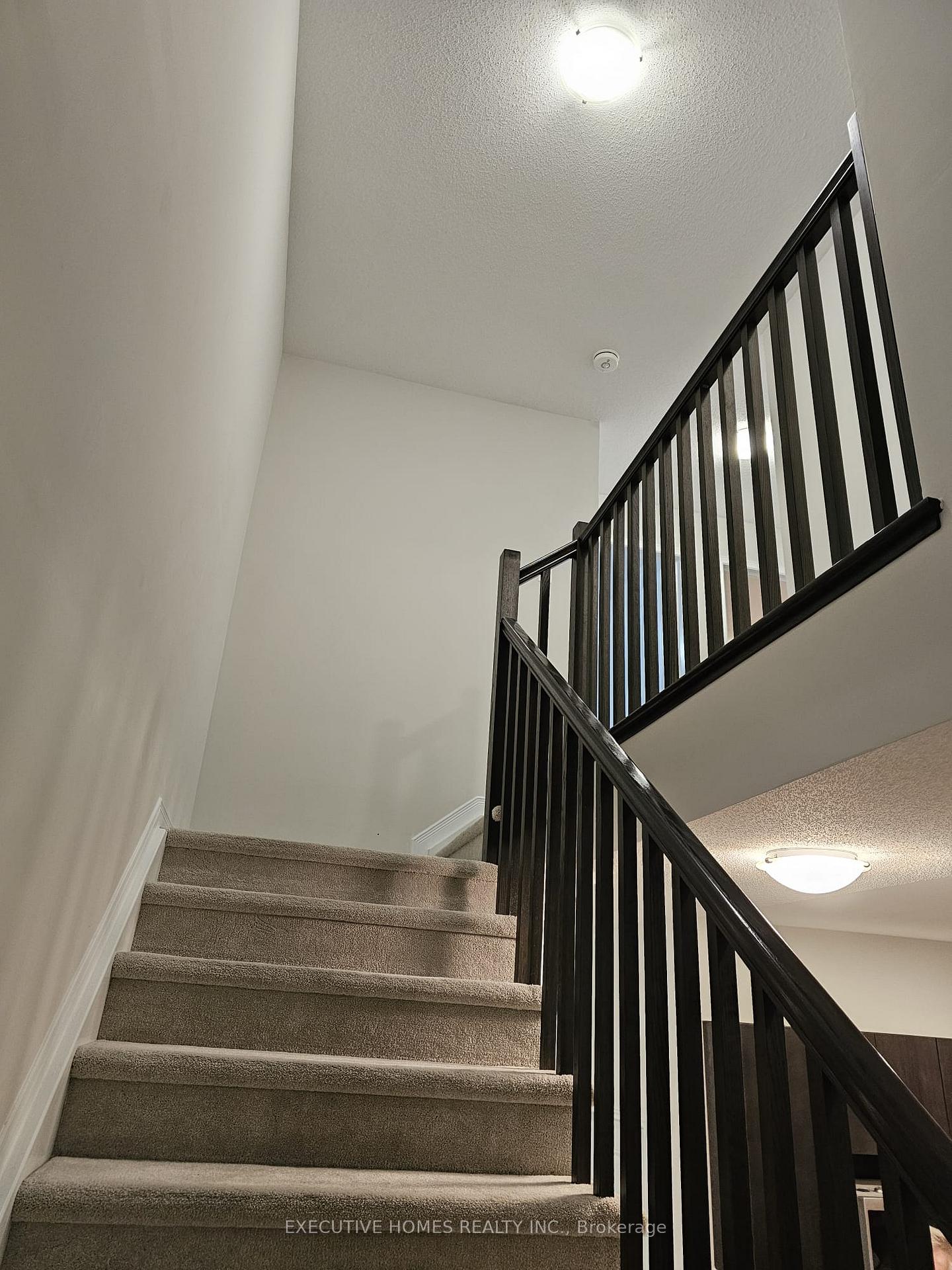 Photo 14 of 417 Cope Road, Ottawa, Kanata - Emerald Meadows/Trailwest — HOMEH