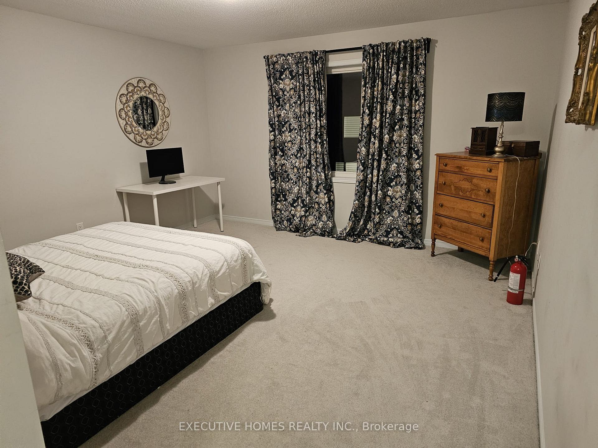 Photo 16 of 417 Cope Road, Ottawa, Kanata - Emerald Meadows/Trailwest — HOMEH