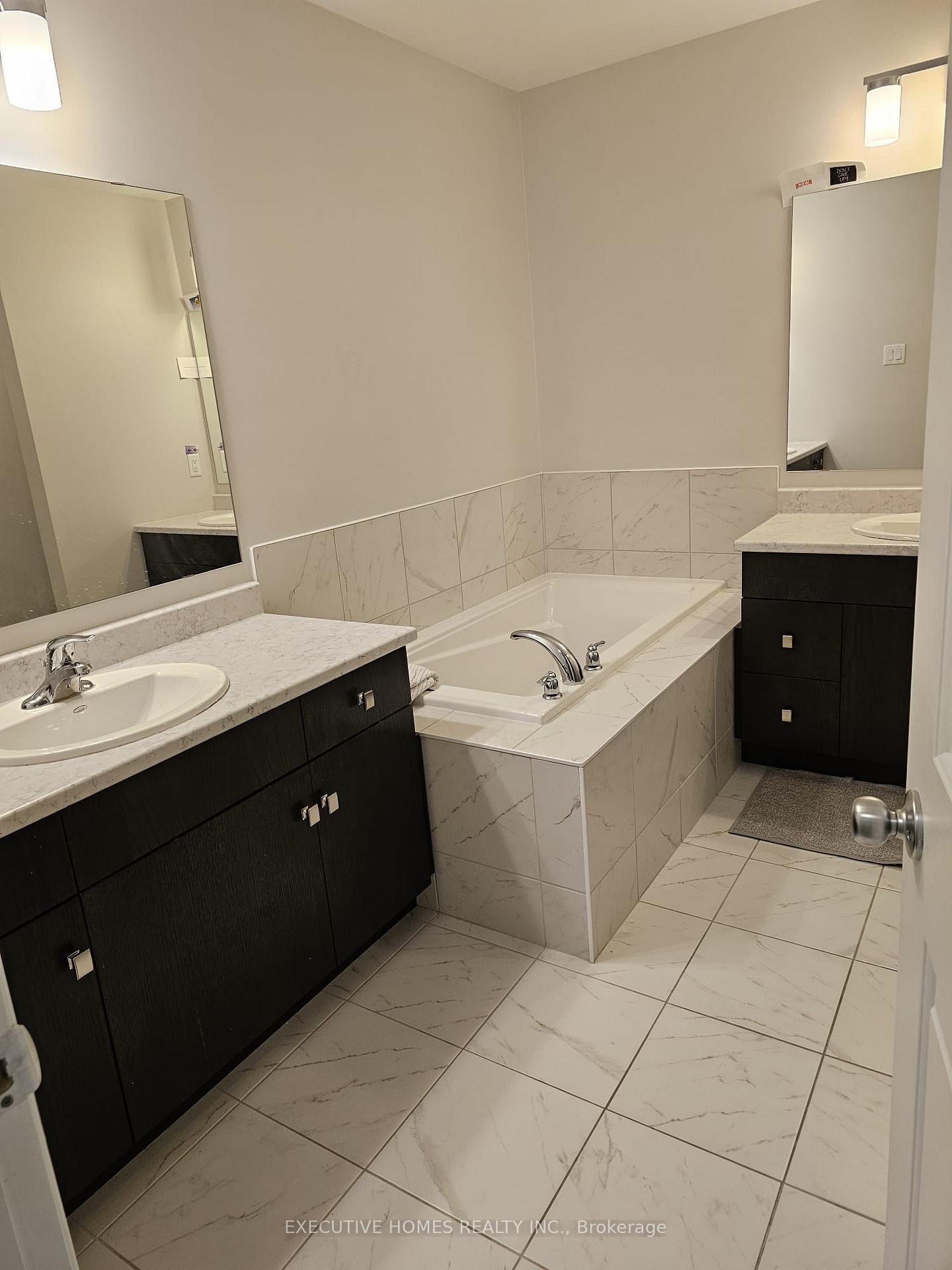 Photo 18 of 417 Cope Road, Ottawa, Kanata - Emerald Meadows/Trailwest — HOMEH
