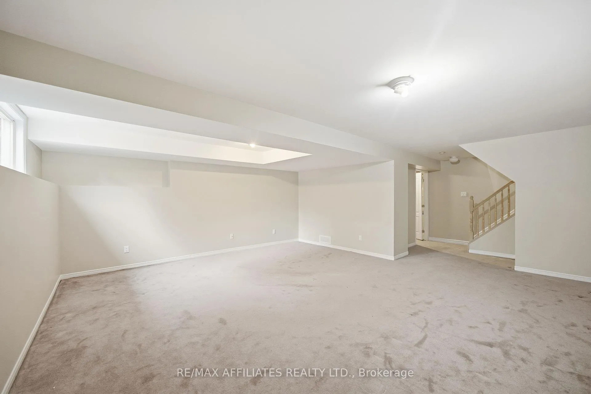 Photo 28 of 137 Hearst Way, Ottawa, Kanata - Katimavik — HOMEH