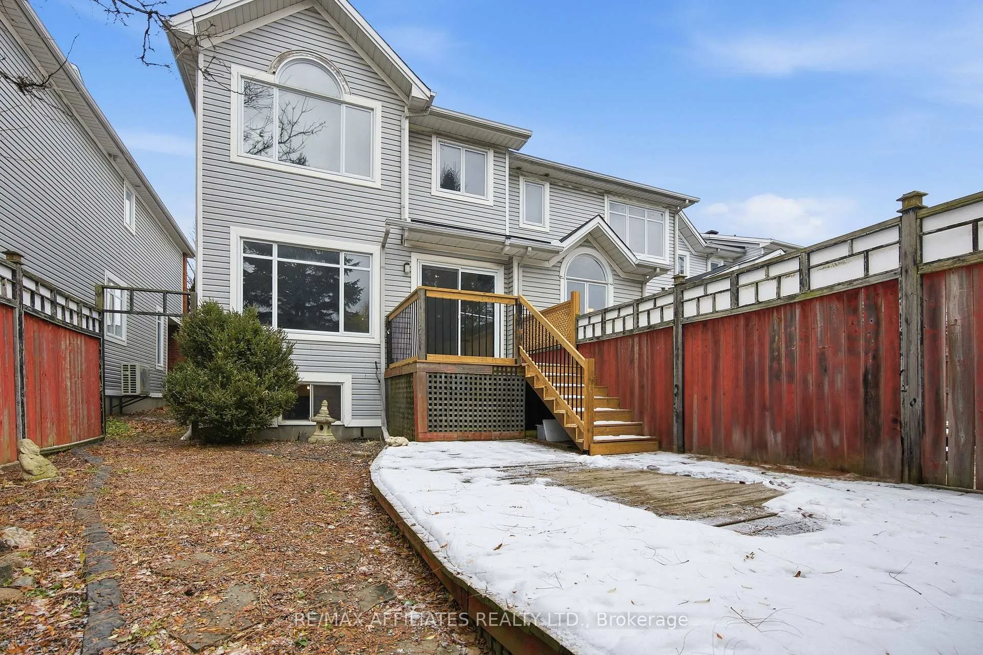 Photo 32 of 137 Hearst Way, Ottawa, Kanata - Katimavik — HOMEH