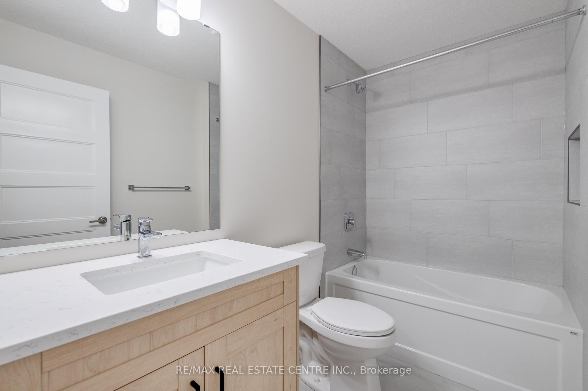 Photo 16 of Unit 6, 7966 Fallon Drive, Lucan Biddulph, Granton — HOMEH