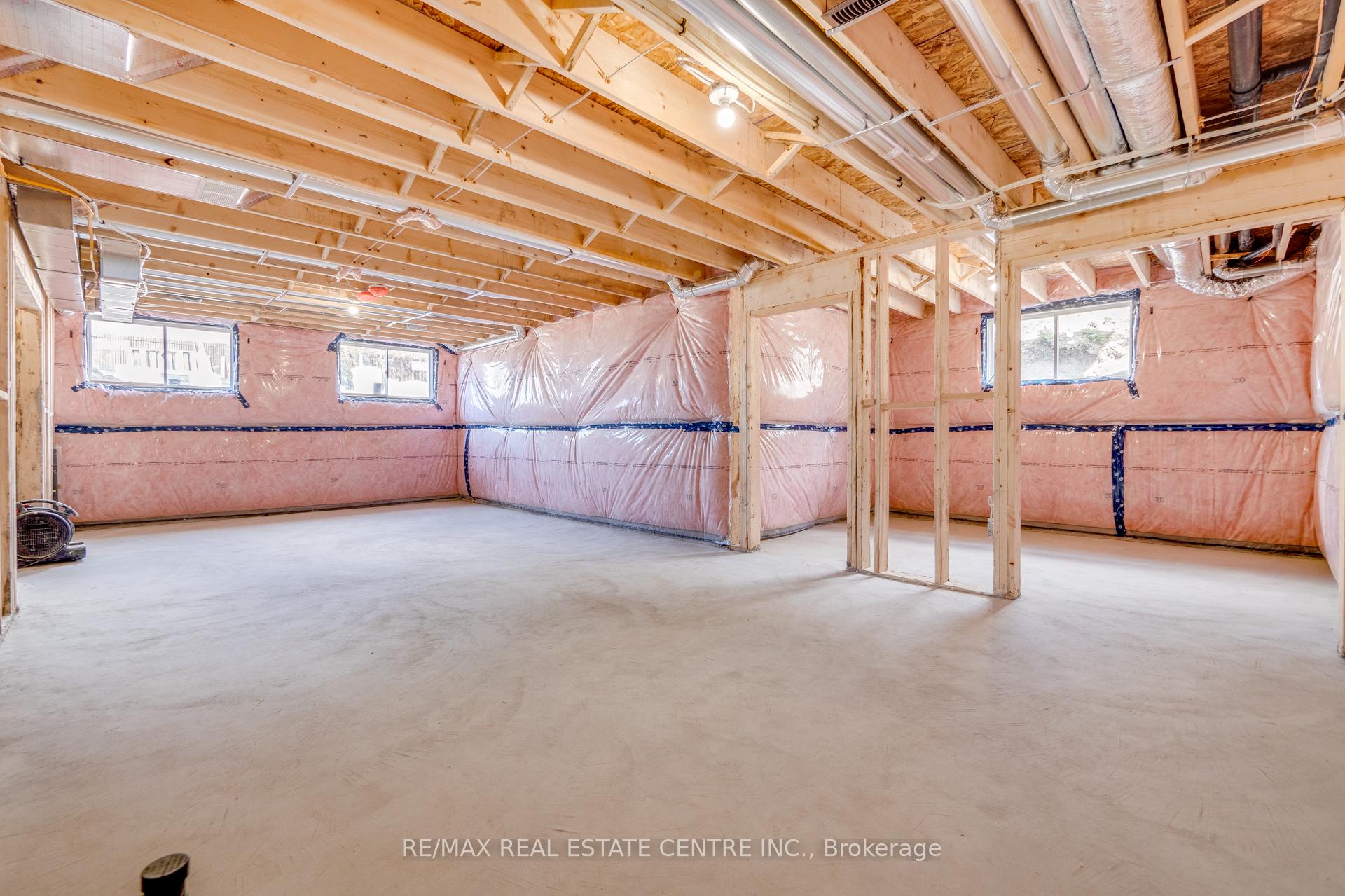 Photo 19 of Unit 6, 7966 Fallon Drive, Lucan Biddulph, Granton — HOMEH