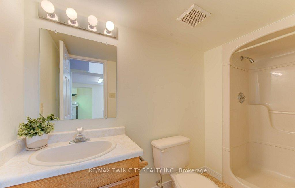 Photo 34 of 53 Lynnvalley Crescent, Kitchener — HOMEH