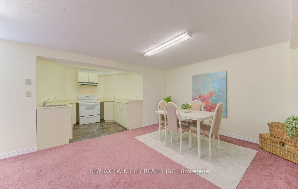 Photo 35 of 53 Lynnvalley Crescent, Kitchener — HOMEH