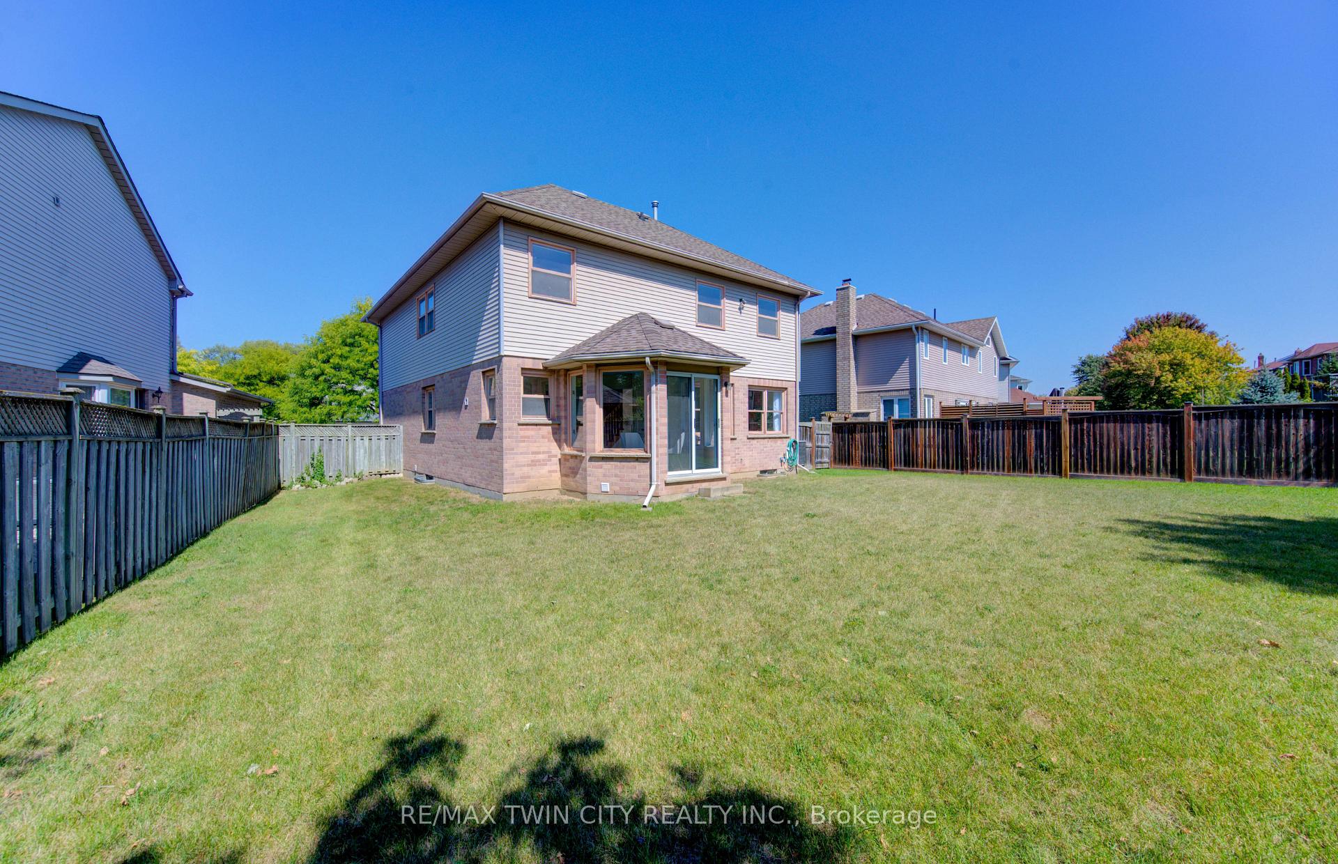 Photo 42 of 53 Lynnvalley Crescent, Kitchener — HOMEH