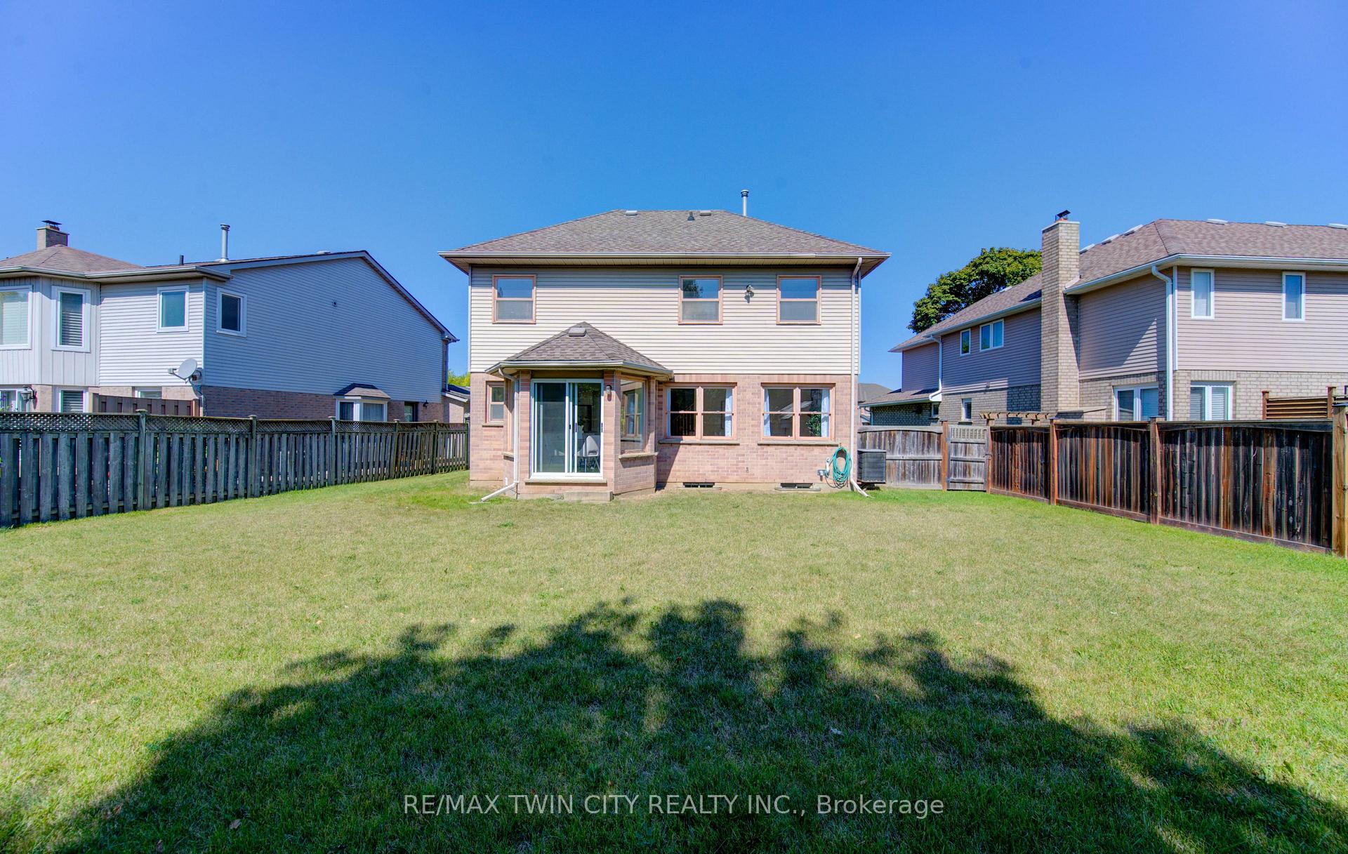 Photo 43 of 53 Lynnvalley Crescent, Kitchener — HOMEH
