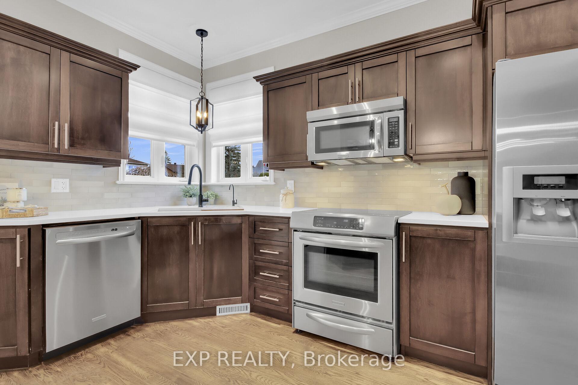 Photo 13 of 6654 Stillwood Drive, Ottawa, North Gower — HOMEH