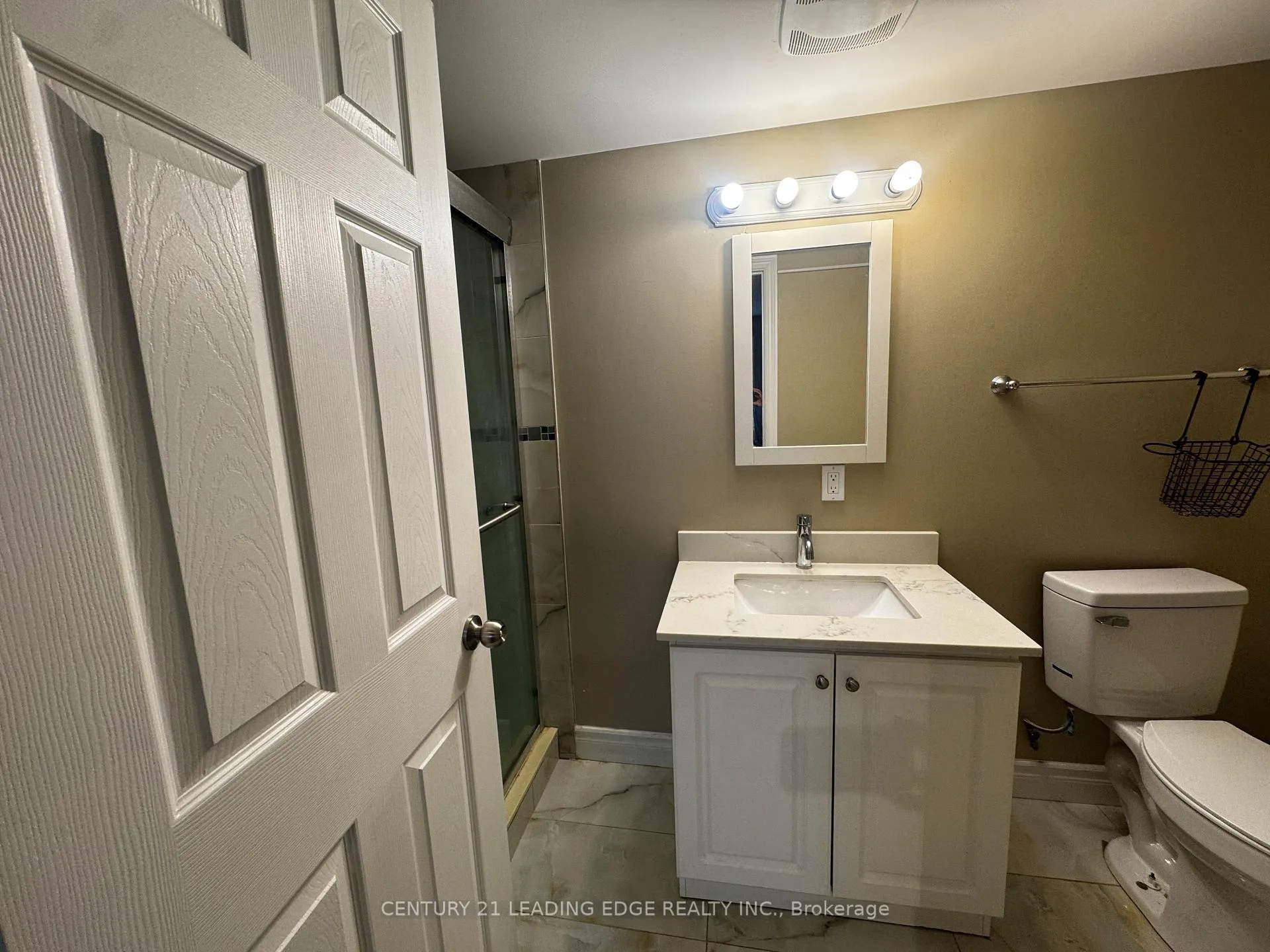 Photo 4 of Unit First Floor, 13 Prince William Drive, Markham, Village Green-South Unionville — HOMEH