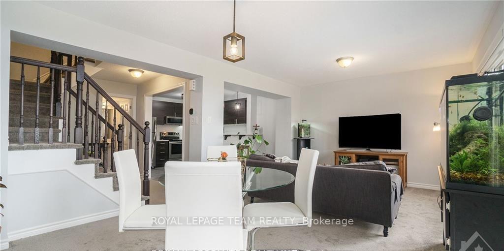 Photo 9 of 62 Feathertop Lane, Ottawa, Kanata - Emerald Meadows/Trailwest — HOMEH