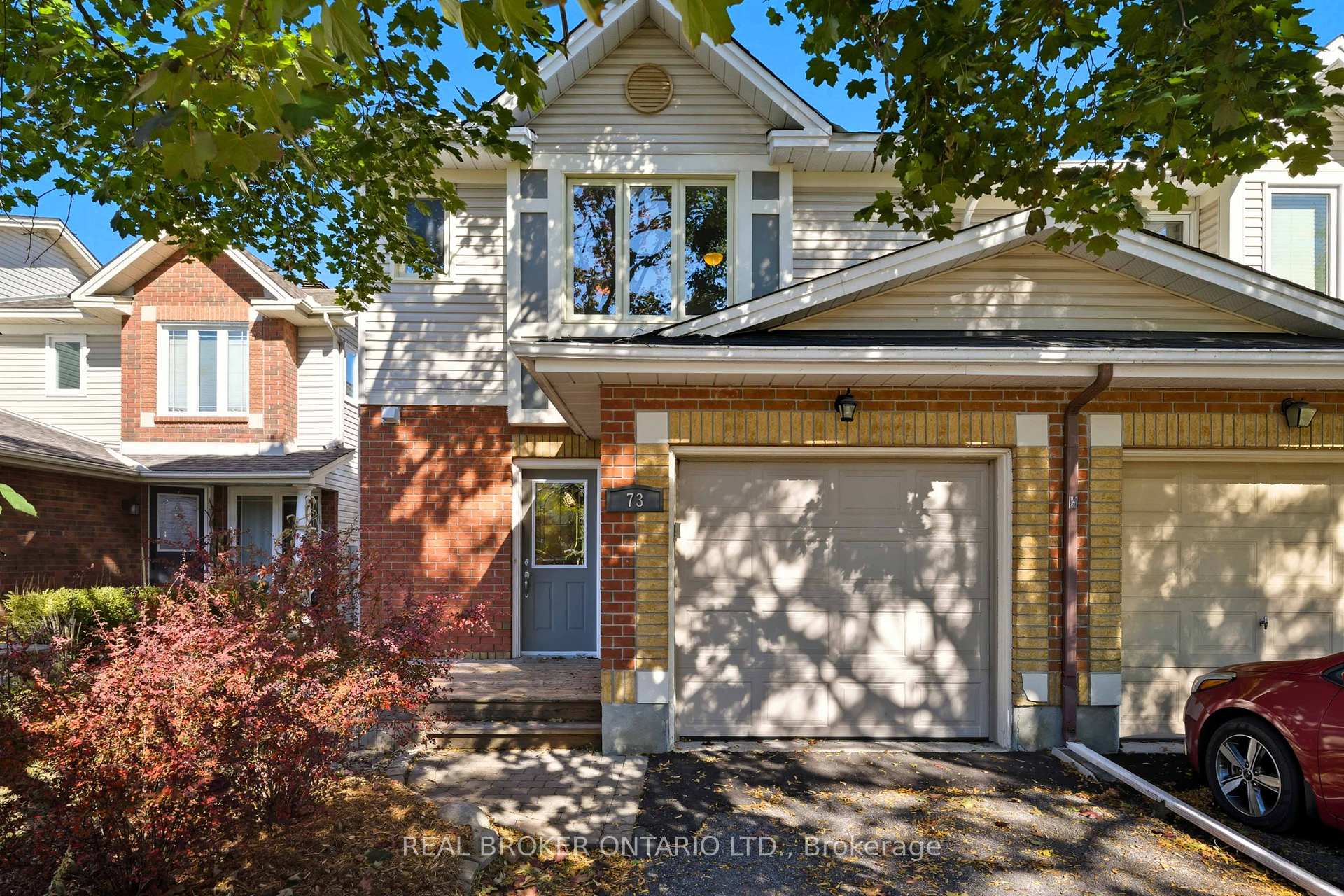Photo 2 of 73 Banchory Crescent, Ottawa, Kanata - Morgan's Grant/South March — HOMEH