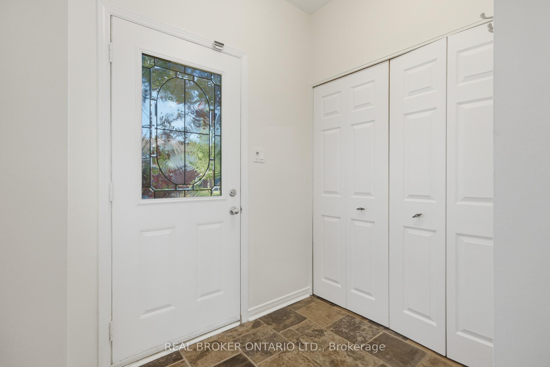 Photo 3 of 73 Banchory Crescent, Ottawa, Kanata - Morgan's Grant/South March — HOMEH