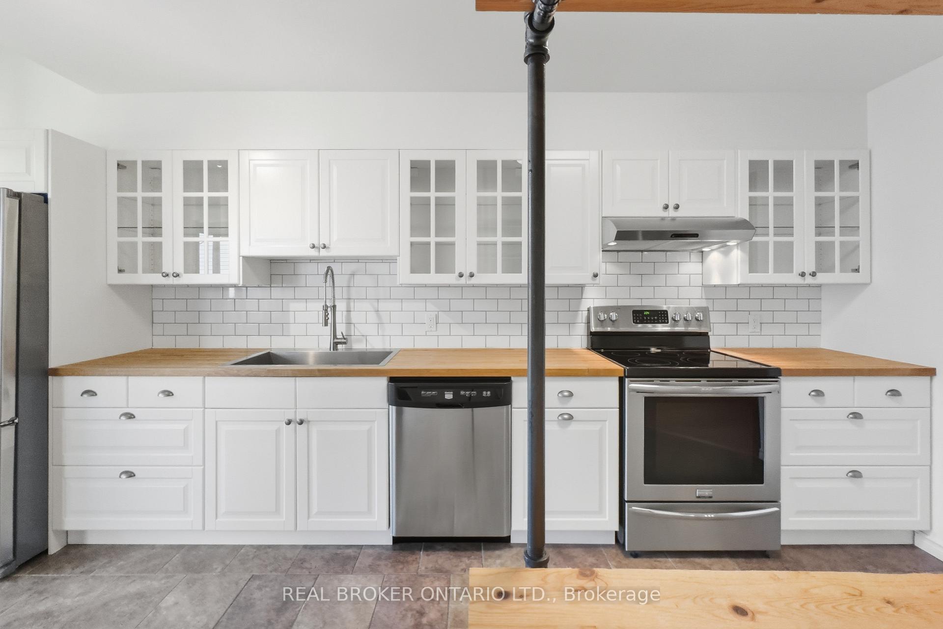 Photo 14 of 73 Banchory Crescent, Ottawa, Kanata - Morgan's Grant/South March — HOMEH