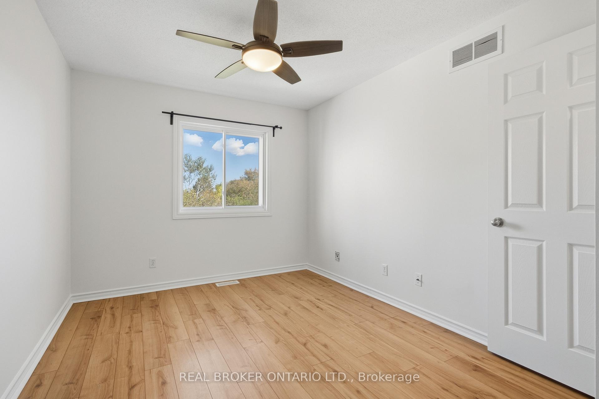 Photo 21 of 73 Banchory Crescent, Ottawa, Kanata - Morgan's Grant/South March — HOMEH