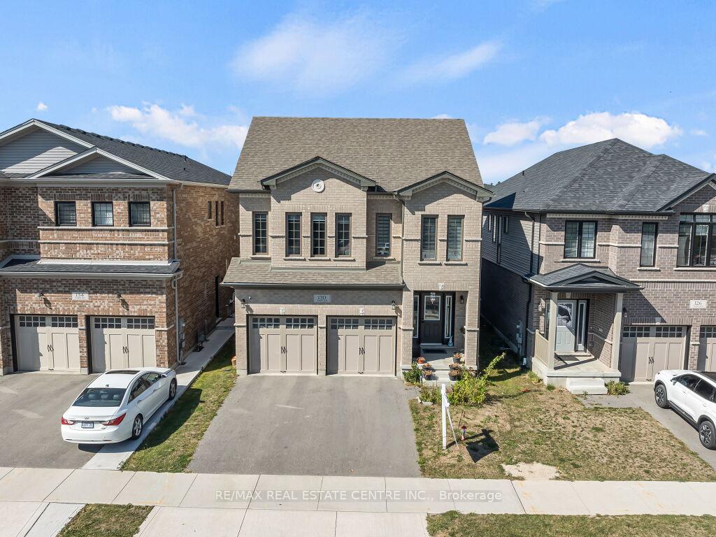 Photo 3 of 130 Tartan Avenue, Kitchener — HOMEH