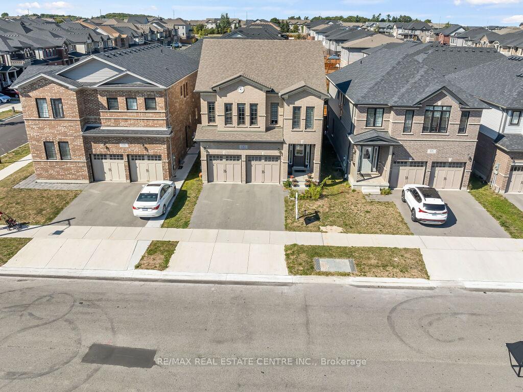 Photo 5 of 130 Tartan Avenue, Kitchener — HOMEH