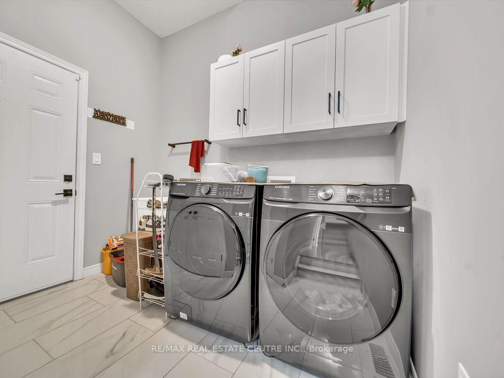 Photo 7 of 130 Tartan Avenue, Kitchener — HOMEH