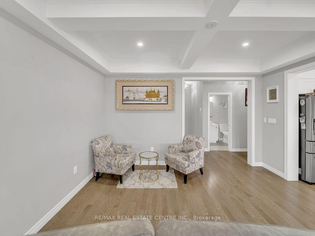 Photo 14 of 130 Tartan Avenue, Kitchener — HOMEH