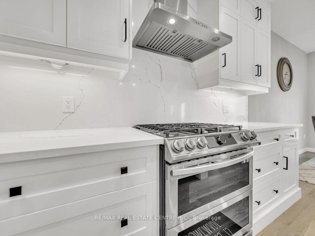 Photo 18 of 130 Tartan Avenue, Kitchener — HOMEH