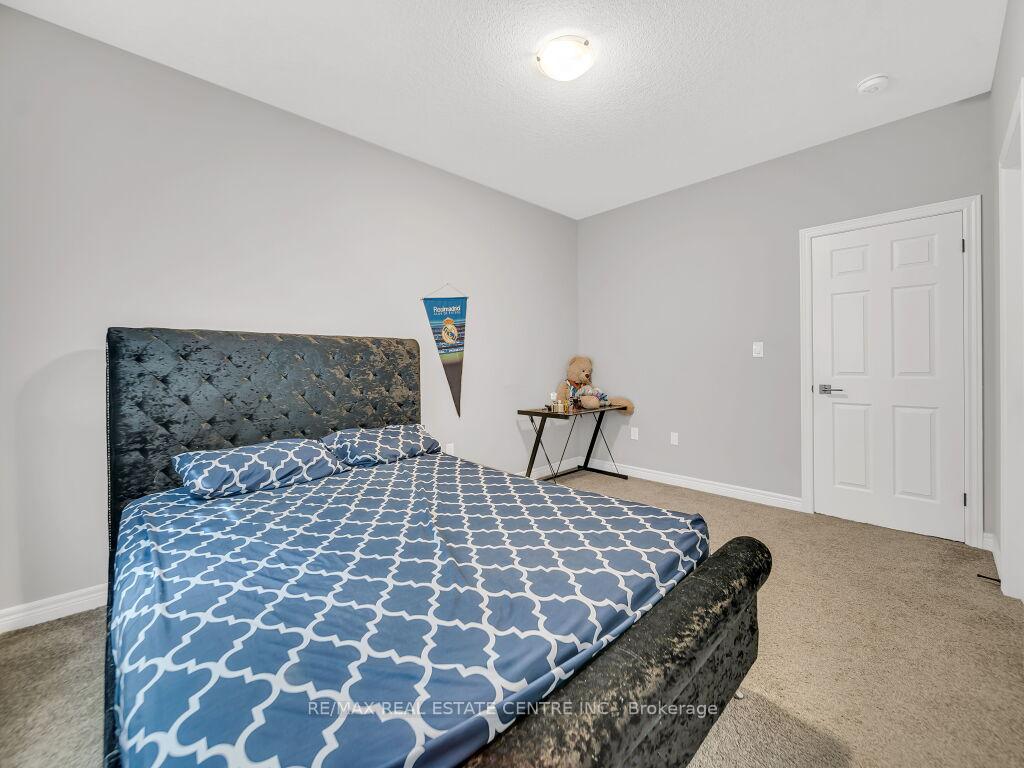 Photo 34 of 130 Tartan Avenue, Kitchener — HOMEH