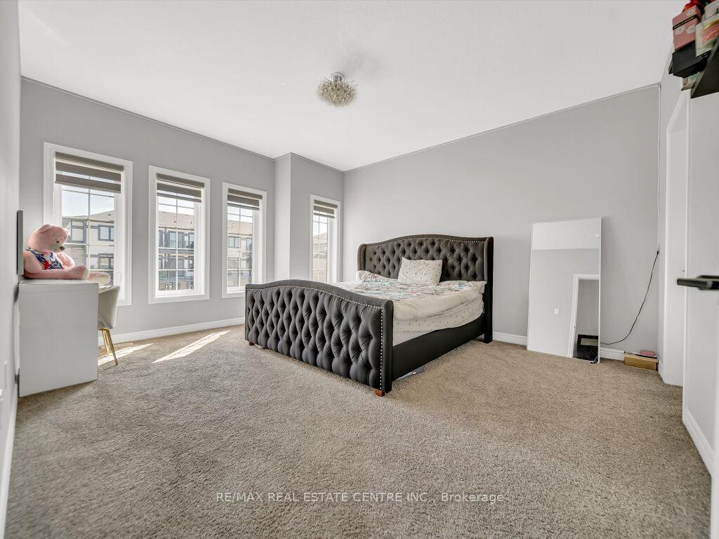 Photo 39 of 130 Tartan Avenue, Kitchener — HOMEH
