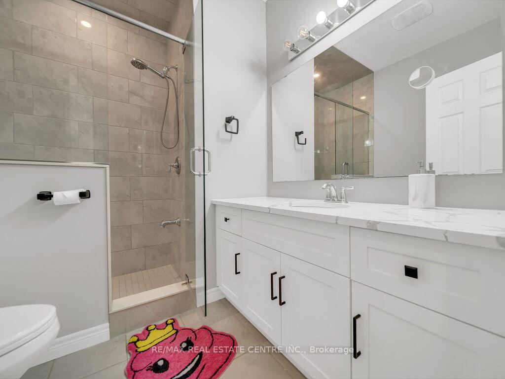 Photo 41 of 130 Tartan Avenue, Kitchener — HOMEH